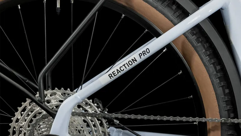 2023 Cube Reaction Hybrid Pro 750 Allroad Easy Entry Hardtail E-MTB - White-4