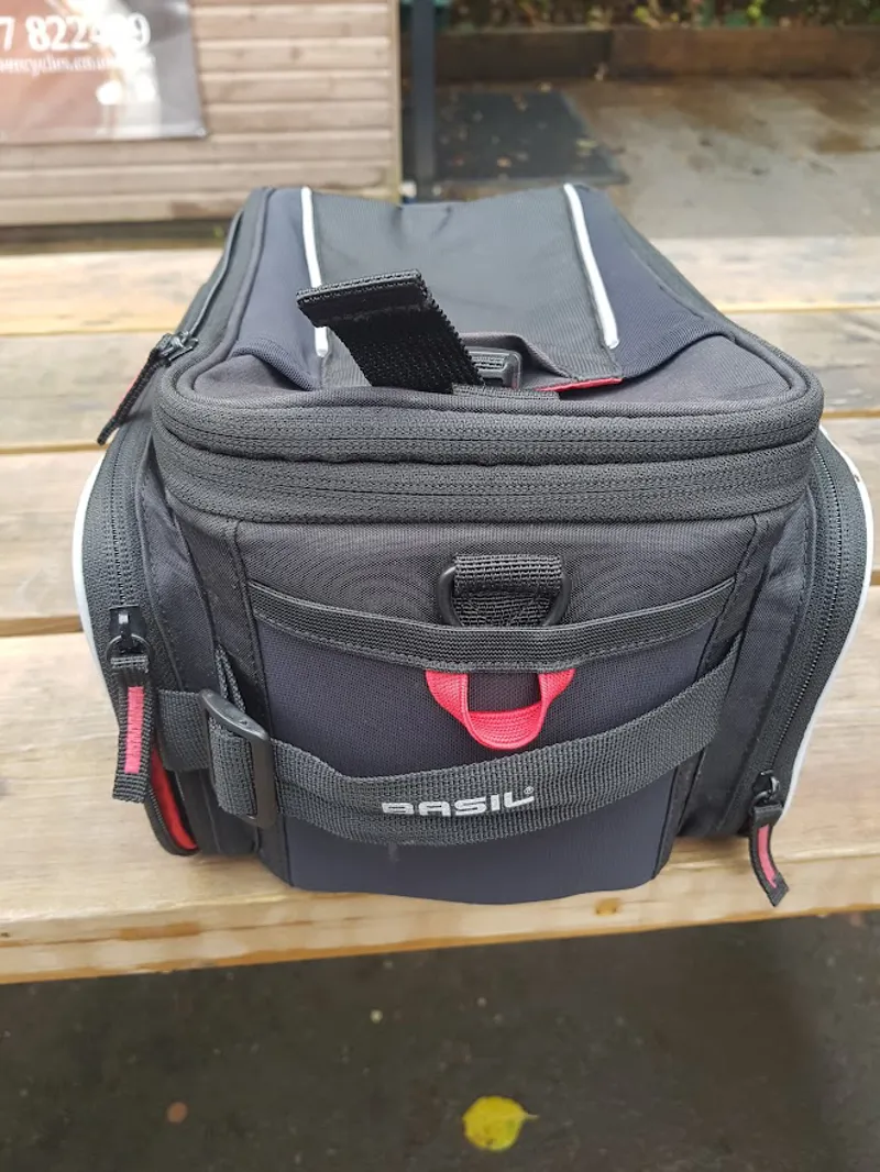 Ex-Hire Basil Sport Design Cycle Trunkbag Mik Black 15l