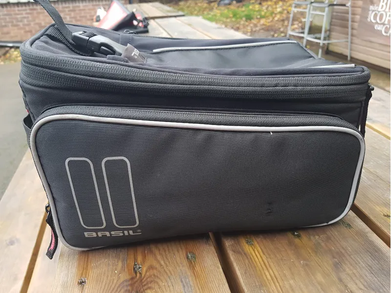 Ex-Hire Basil Sport Design Cycle Trunkbag Mik Black 15l-1