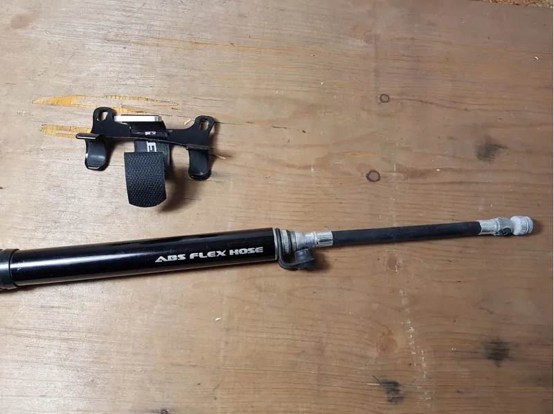 Lezyne road drive bike pump ex-hire-1