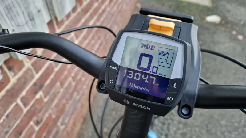 Ex-Hire Cube Supreme Hybrid Exc 625 Easy Entry Electric Bike - Blue/Black -4