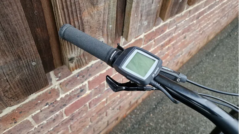 Mondraker Chaser Rent 625Wh Electric Full-Suspension MTB - Black-6