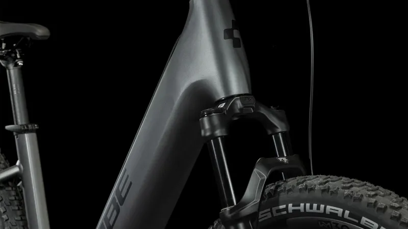 2023 Cube Reaction Hybrid SLT 750 EE Hardtail E-MTB - PrizmSilver / Grey-2