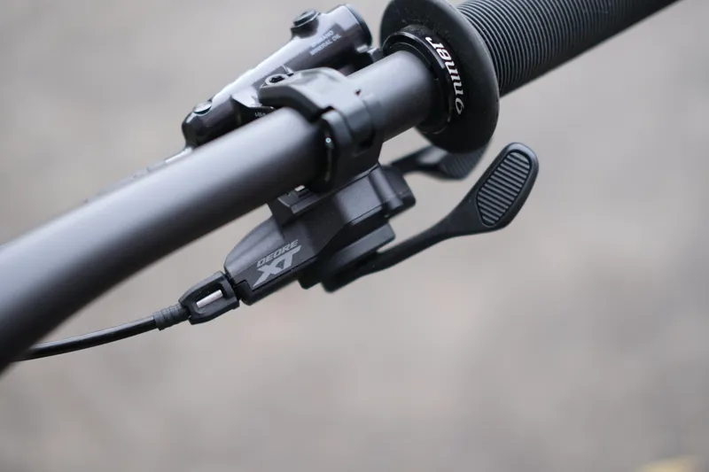 Niner RIP 9 RDO 29 Shimano XT 4-Star Full-Suspension Mountain Bike - Santa Fe Sand-12