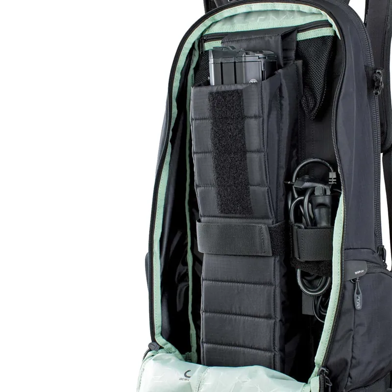 Evoc Fr Trail E-Ride Medium/Large Protector Backpack In Black-7