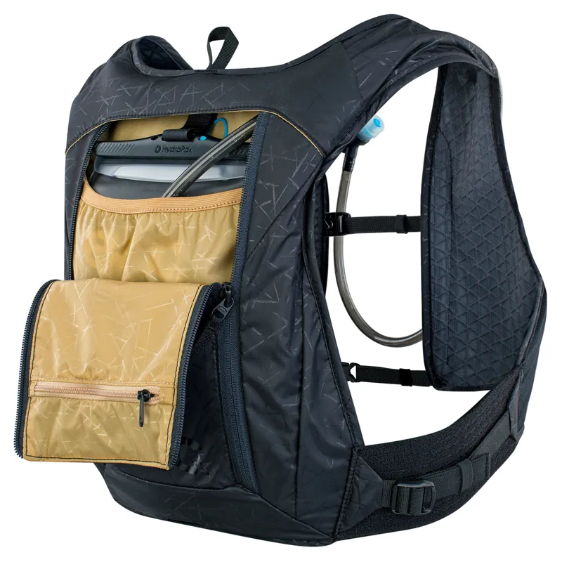 Evoc Hydro Pro 3L Hydration Pack + 1.5L Bladder - Black-4