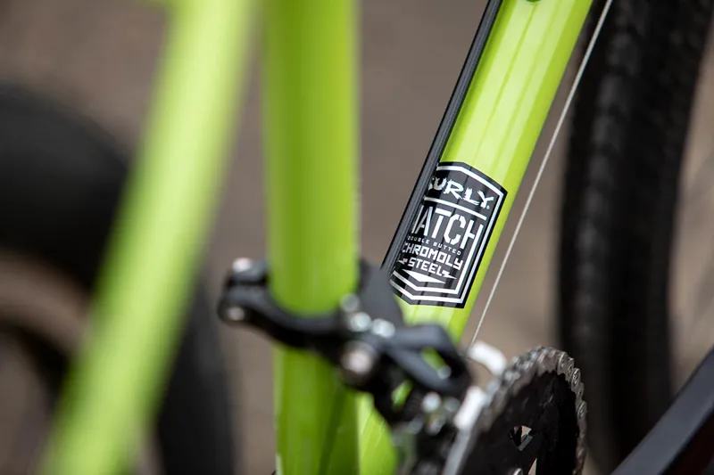 Surly Disc Trucker 26 Inch / 700c Touring Bike - Pea Lime Soup-2