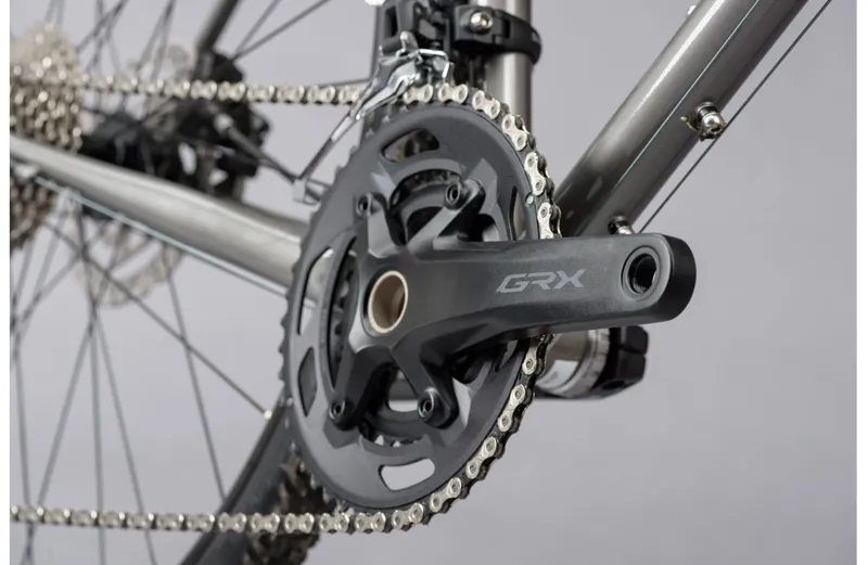 2023 Genesis Croix De Fer 20 Steel Flat Bar Gravel Bike - Silver-5