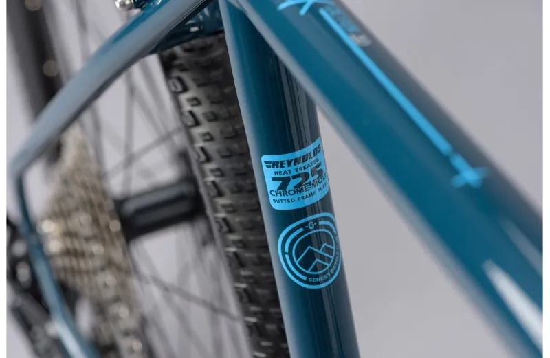 2021 Genesis Croix De Fer 20 Steel Gravel Bike in Blue-7