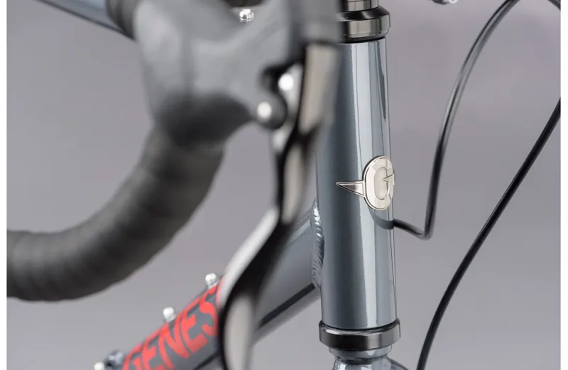 2021 Genesis Flyer Gravel Bike in Grey-2