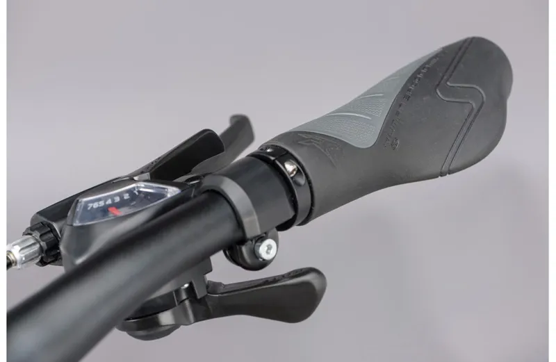 2021 Ridgeback Motion Open Frame Hybrid Bike in White-3