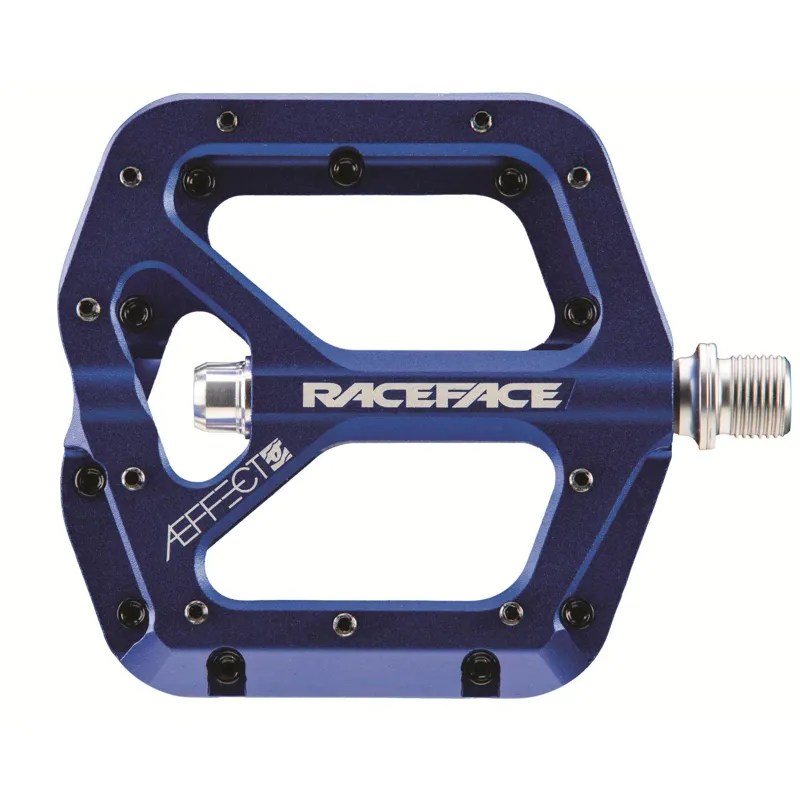 Race Face Aeffect Pedal in Blue