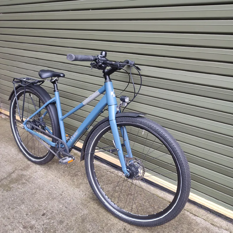 Ex-Hire Cube Travel Pro Leisure Bike in Denim/Silver-1