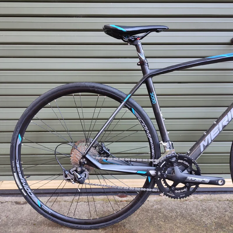 Merida Speeder T5 Carbon Flat Bar Road Bike-3