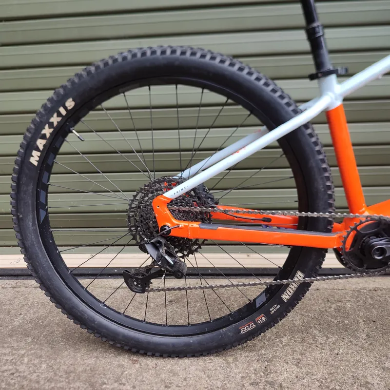 Small Mondraker Prime R 2023 Orange-7