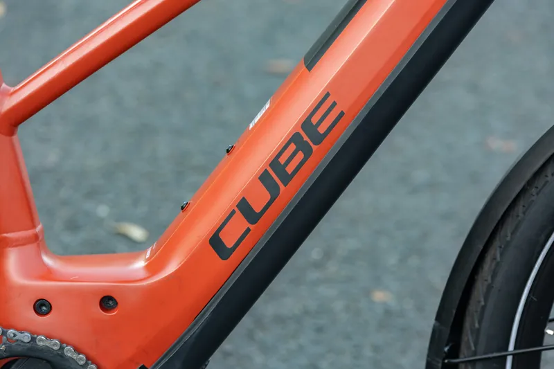 Ex-Hire Cube Kathmandu Hybrid EXC 750 Trekking eBike - Red/Black-3