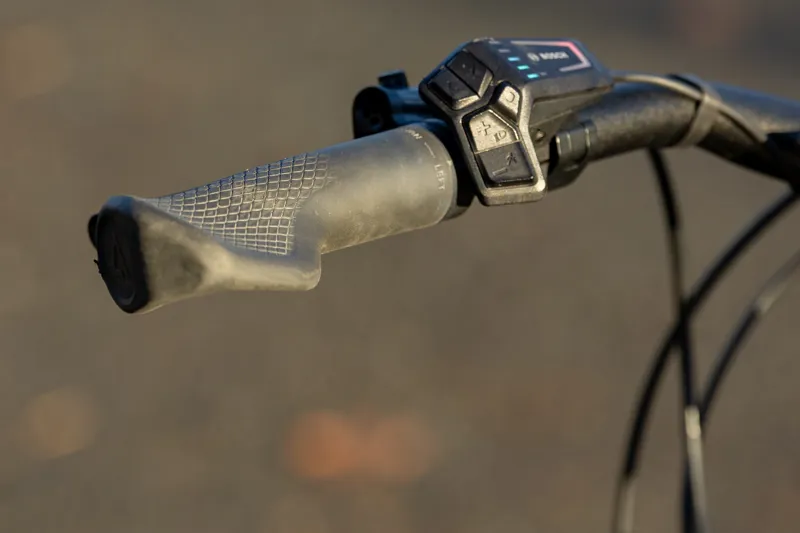 Ex-Hire Cube Touring Hybrid EXC 625Wh Electric Leisure Bike - Grey/Metal-12