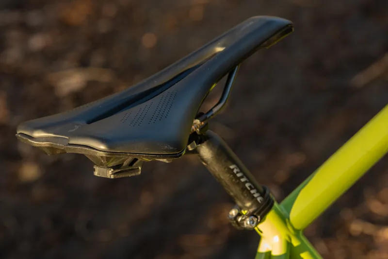 Ex-Hire Surly Disc Trucker - 26Inch Touring Bike - Pea Lime Soup-10