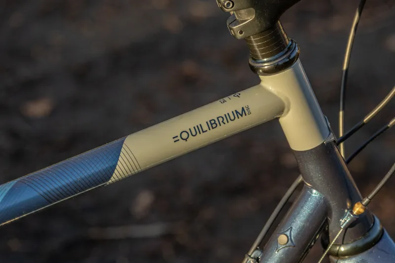  Ex-Hire Genesis Equilibrium Custom Build Road Bike - Dark Blue-5