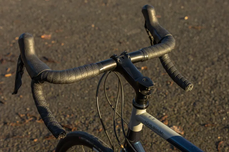  Ex-Hire Genesis Equilibrium Custom Build Road Bike - Dark Blue-11