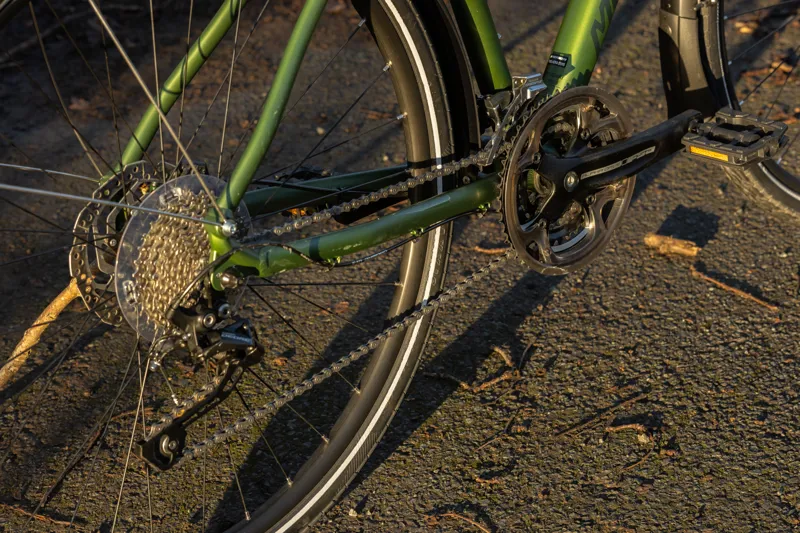 Ex-Hire Merida Crossway 300 Leisure / Hybrid Bike in Green-5