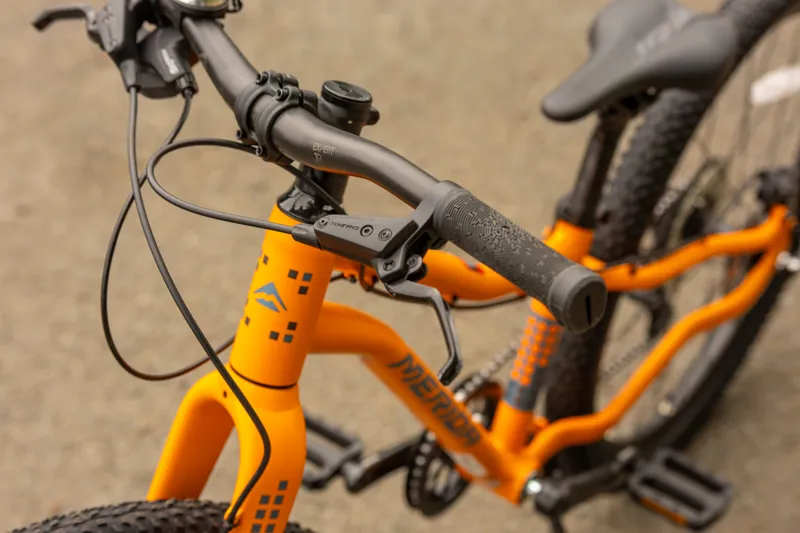 Ex-Hire Merida Matts J24+ Kids 24 Inch Mountain Bike - Silk Orange-2