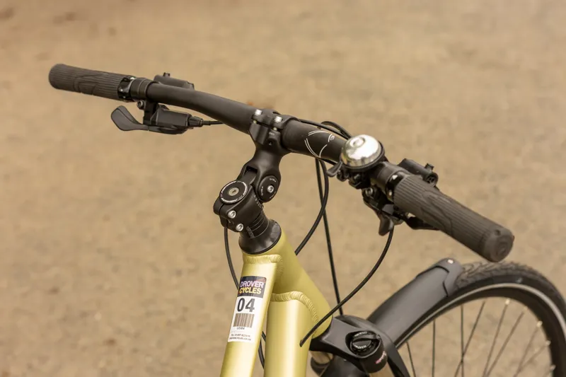 Ex-Hire Merida Crossway 300 Trapeze Leisure Bike 700c - Silk Champagne/Blue-4