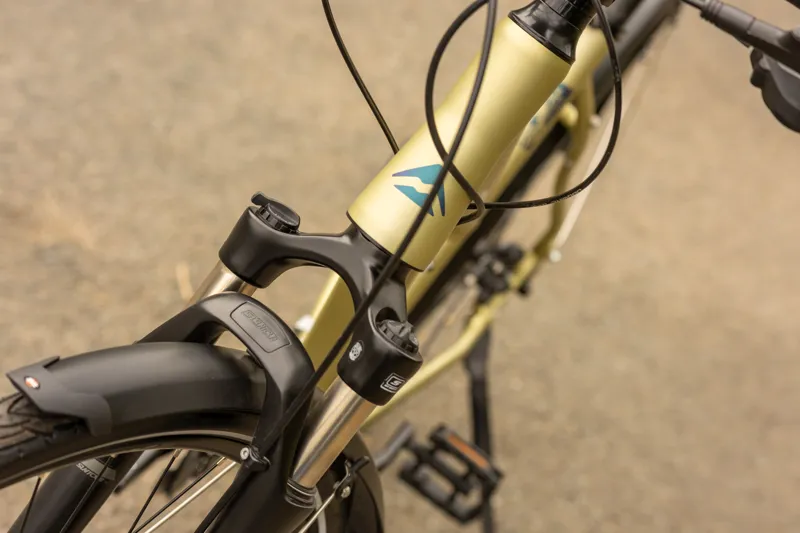 Ex-Hire Merida Crossway 300 Trapeze Leisure Bike 700c - Silk Champagne/Blue-2