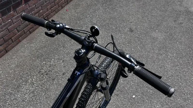 Saracen Tufftrax 27.5 Inch Wheel Mountain Bike - 15 Inch Frame-1