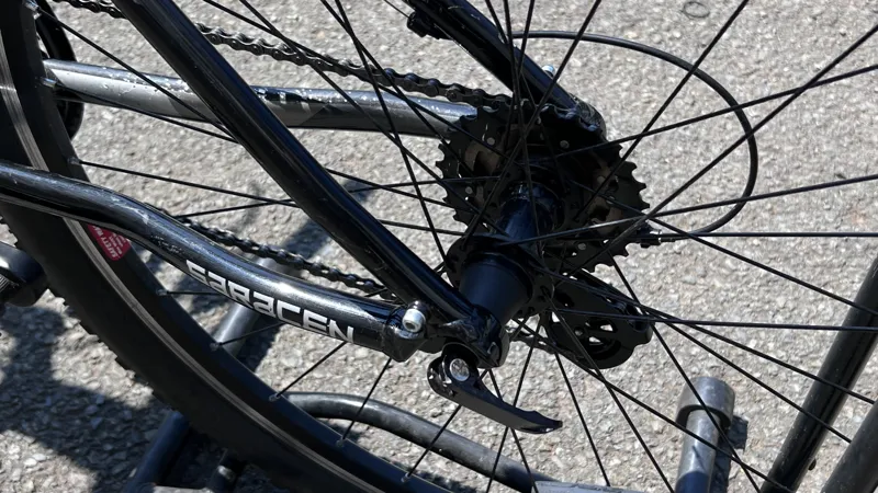 Saracen Tufftrax 27.5 Inch Wheel Mountain Bike - 15 Inch Frame-9