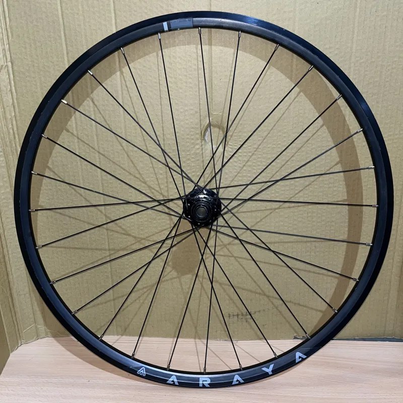 29 Inch Front MTB Wheel - 100x15 6 Bolt Disc 28H - Araya Rim