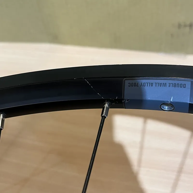 29 Inch Front MTB Wheel - 100x15 6 Bolt Disc 28H - Araya Rim-2