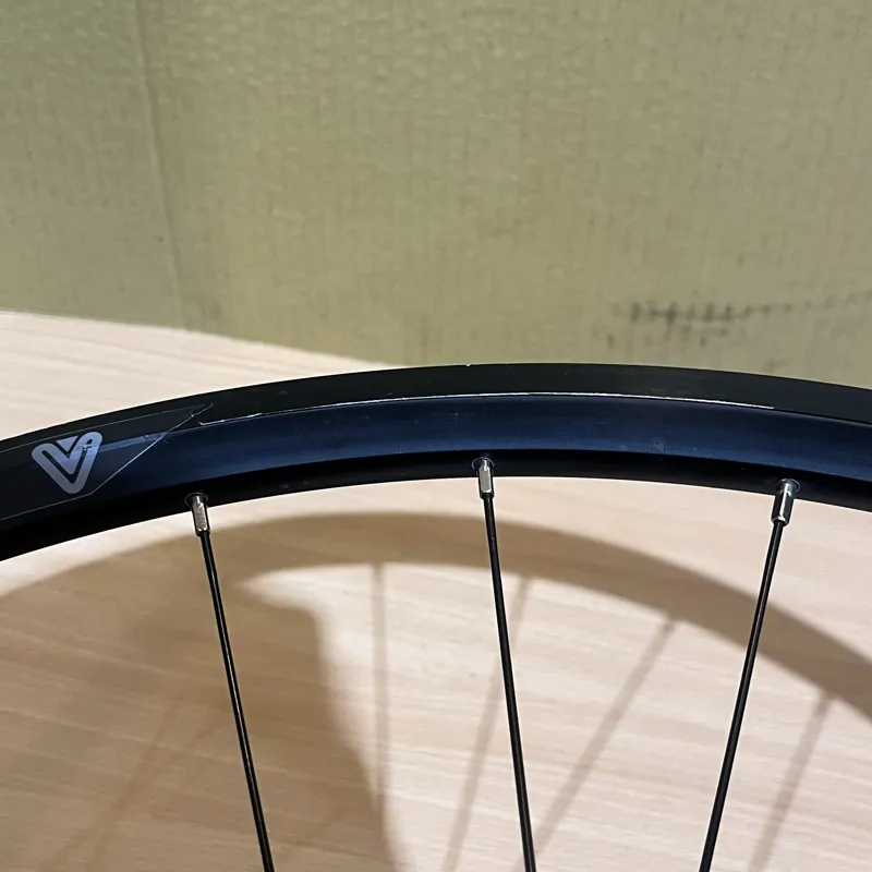 29 Inch Front MTB Wheel - 100x15 6 Bolt Disc 28H - Araya Rim-3