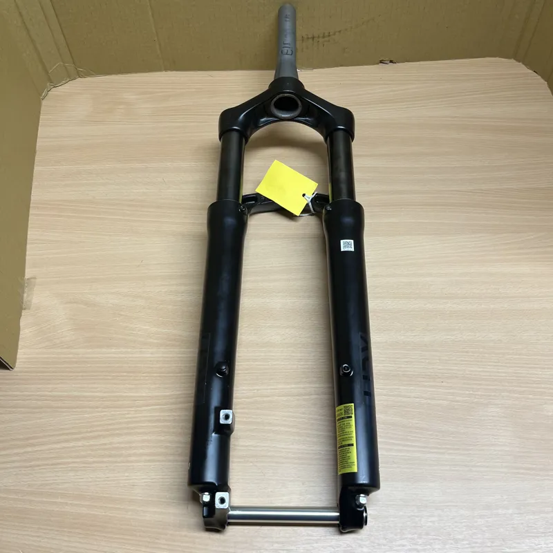 SR Suntour XCM34 Boost Coil Suspension Fork - 29/ 120mm Travel /15x110 Thru-Axle-1