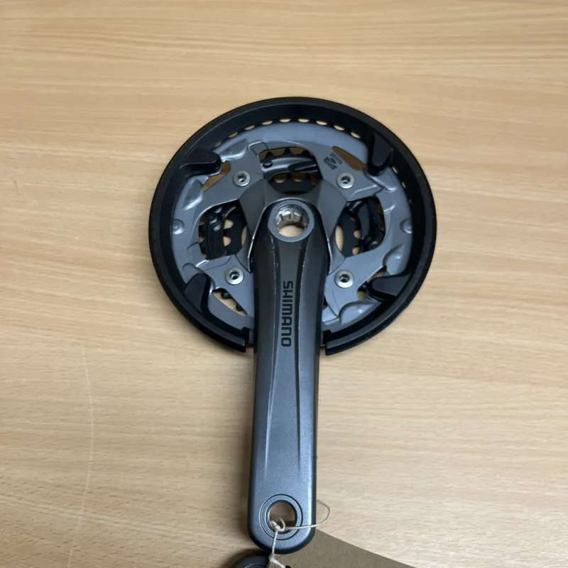 Shimano Alivio FC-M4000 Octalink Chainset 40/30/22T 170mm Silver with Chainguard-1