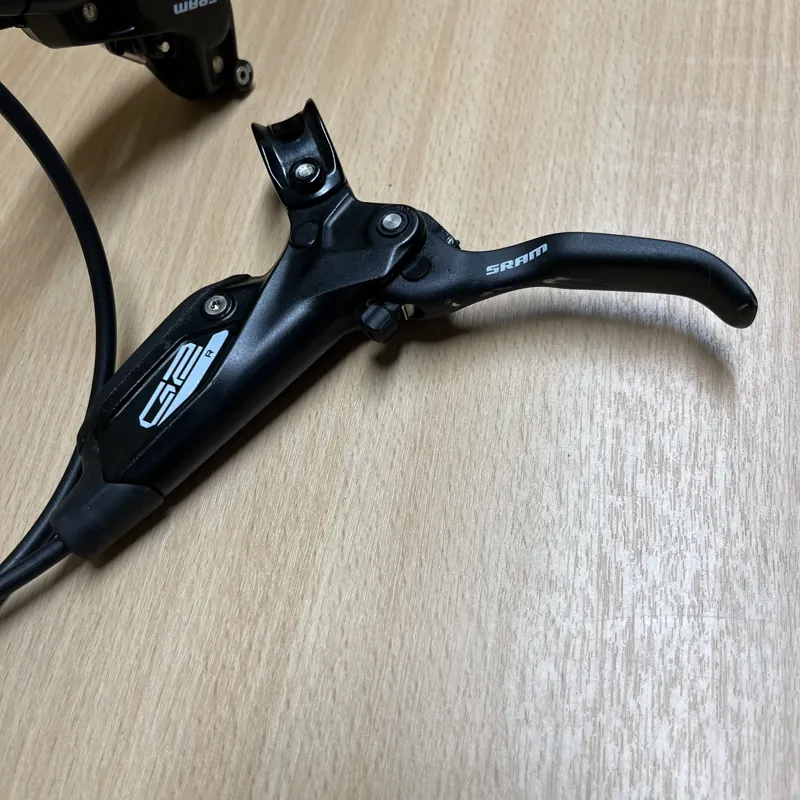 SRAM G2 R Hydraulic Disc Brake Front 4-Piston 810mm Hose Black-1