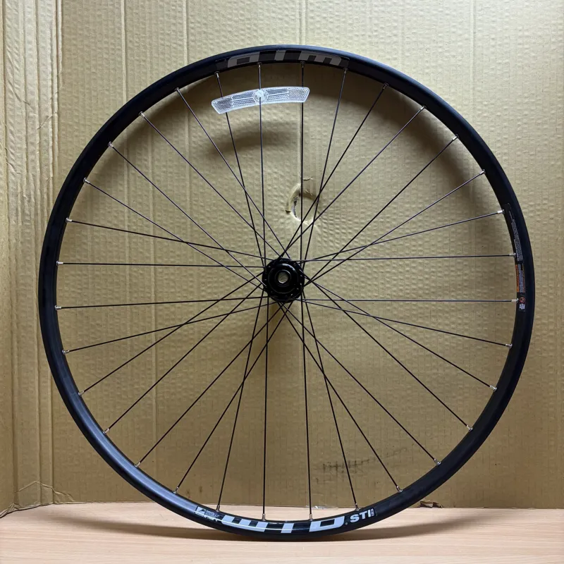 700c Gravel Wheelset - 12x100/142 Thru Axle CL Disc - WTB ST i23 - HG - Tubeless-3