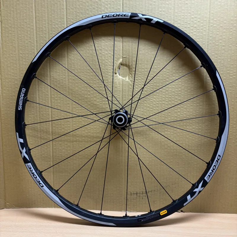 Shimano Deore XT 26 Inch MTB Front Wheel 15x100 Thru Axle CL Disc 24H-1