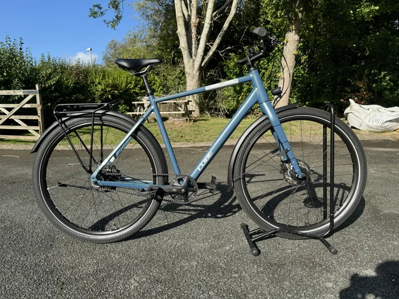 Ex-Hire Cube Travel Pro Leisure Bike in Denim/Silver-1
