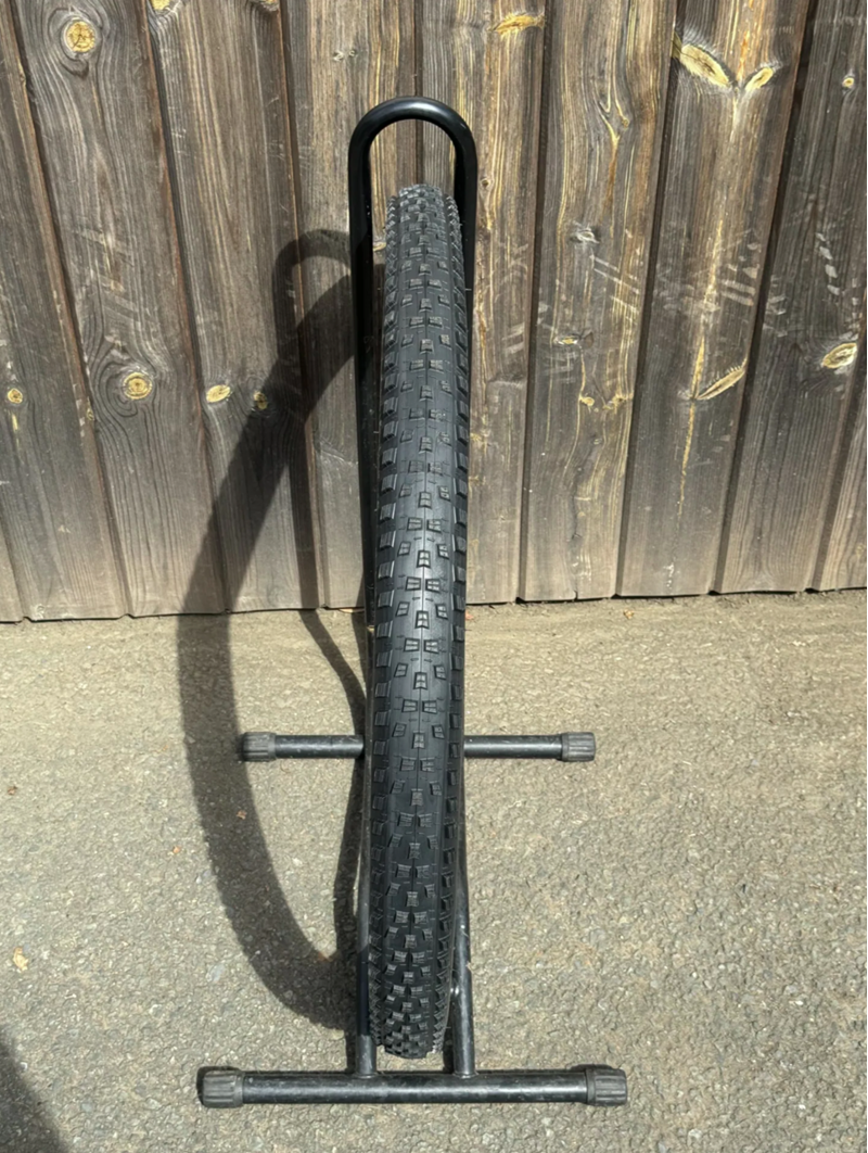 OEM Maxxis Forekaster 27.5/29 Inch Wire Bead MTB Tyres-6