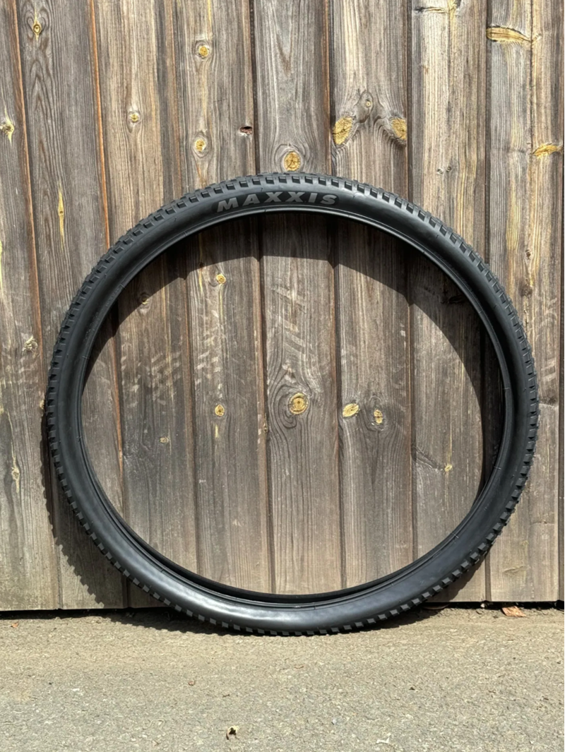 OEM Maxxis Forekaster 27.5/29 Inch Wire Bead MTB Tyres-4