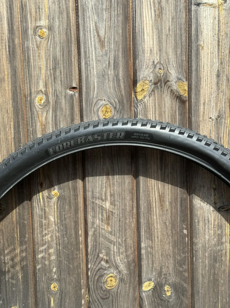 OEM Maxxis Forekaster 27.5/29 Inch Wire Bead MTB Tyres-3