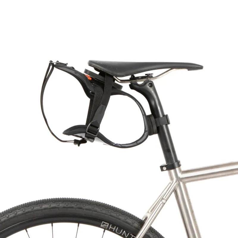 Restrap Race Saddle Bag 7L - Black-1