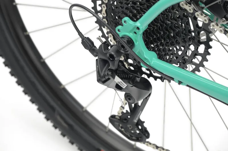 Genesis Vagabond 20 Gravel Bike - Green Latifah-4