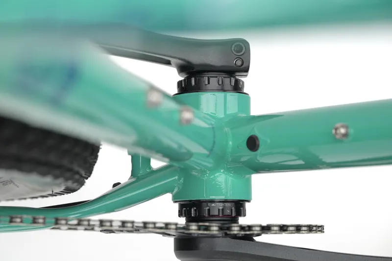 Genesis Vagabond 20 Gravel Bike - Green Latifah-7