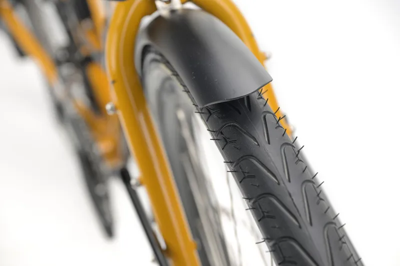 Genesis Tour De Fer 40 Touring Bike - Elvis Offyellow-9