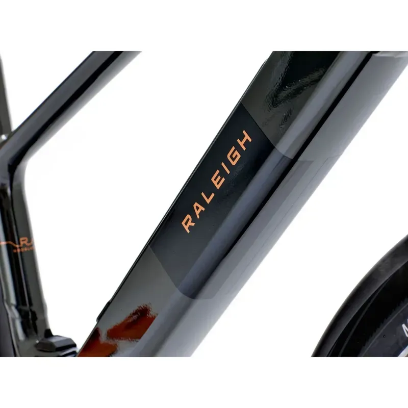Raleigh Hockley Crossbar E-Hybrid Bike in Black-3