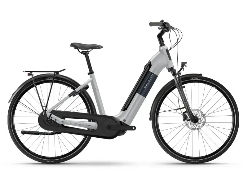 Raleigh Motus Hub Gear Low Step E-Hybrid Bike - Sparkling White