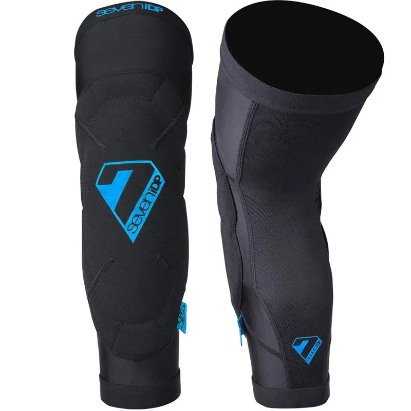 7IDP Sam Hill Knee Pads in Black-2